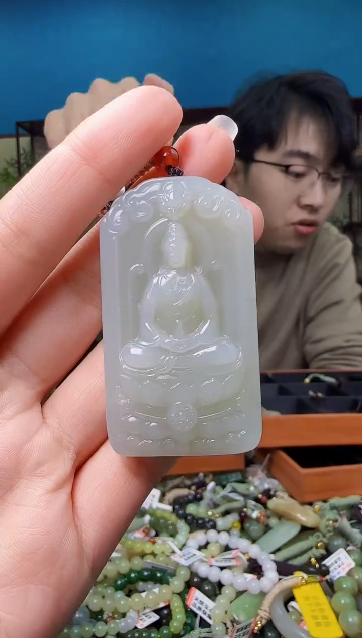 颈饰未镶嵌和田玉1