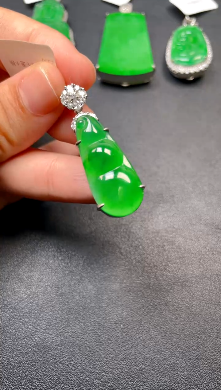 吊坠(不含链)银S925镶嵌翡翠吊坠