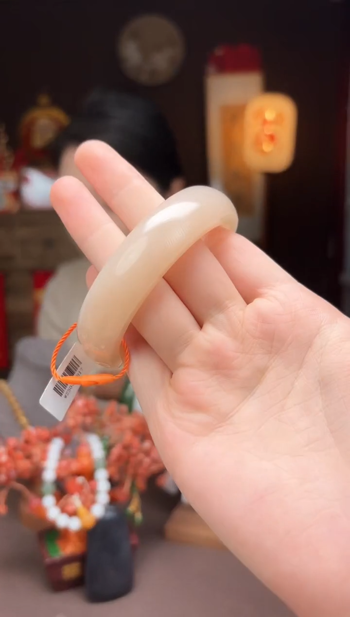 【闪购商品】和田玉n3藕粉宽条手镯未镶嵌-