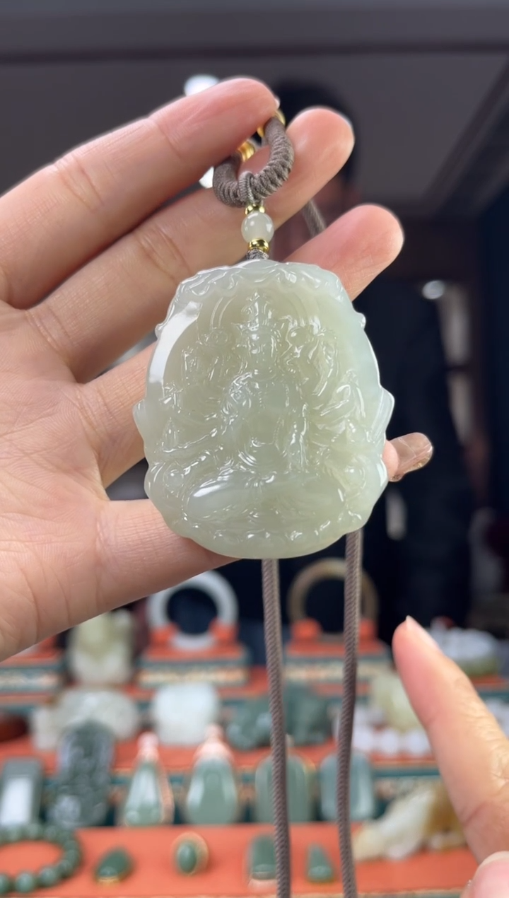 【闪购商品】和田玉颈饰未镶嵌佩佩鼠