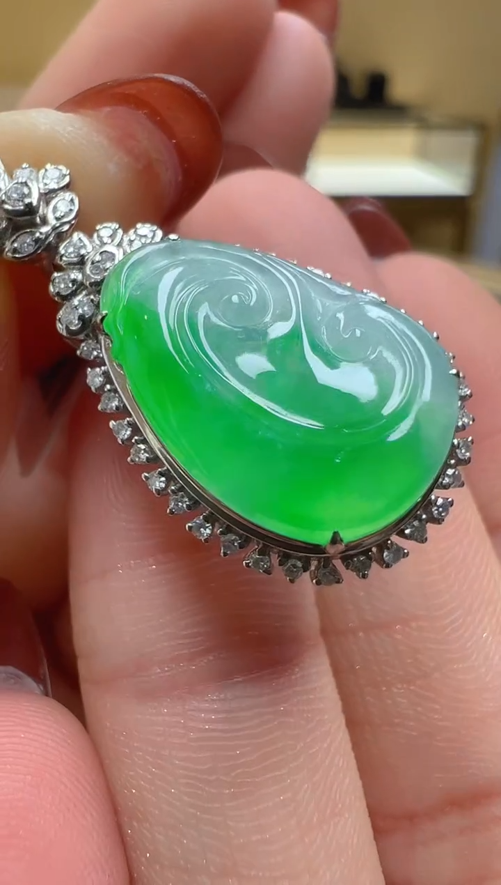 【闪购商品】翡翠吊坠(不含链)18K金镶嵌多样性团购发一件