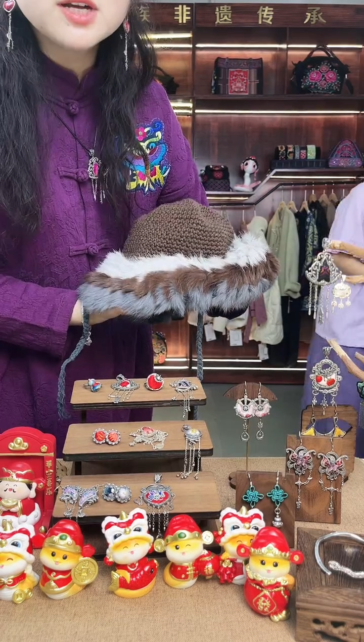 【闪购商品】织绣A32黔东南苗族刺绣