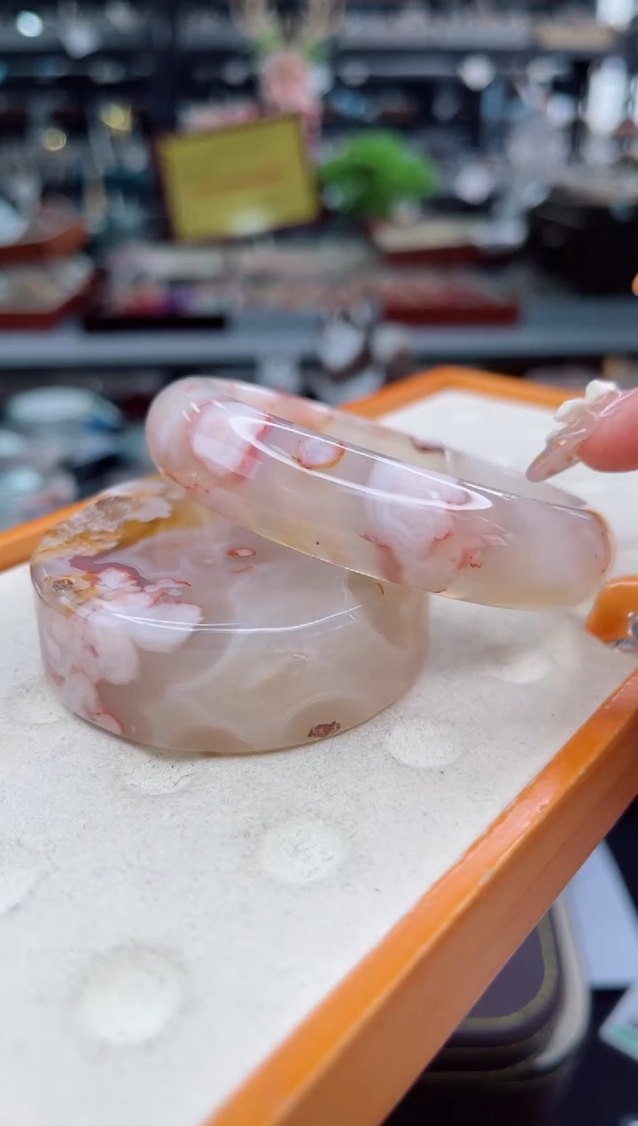 【闪购商品】石英质玉手镯未镶嵌60圈口（赠品镯心）6570347