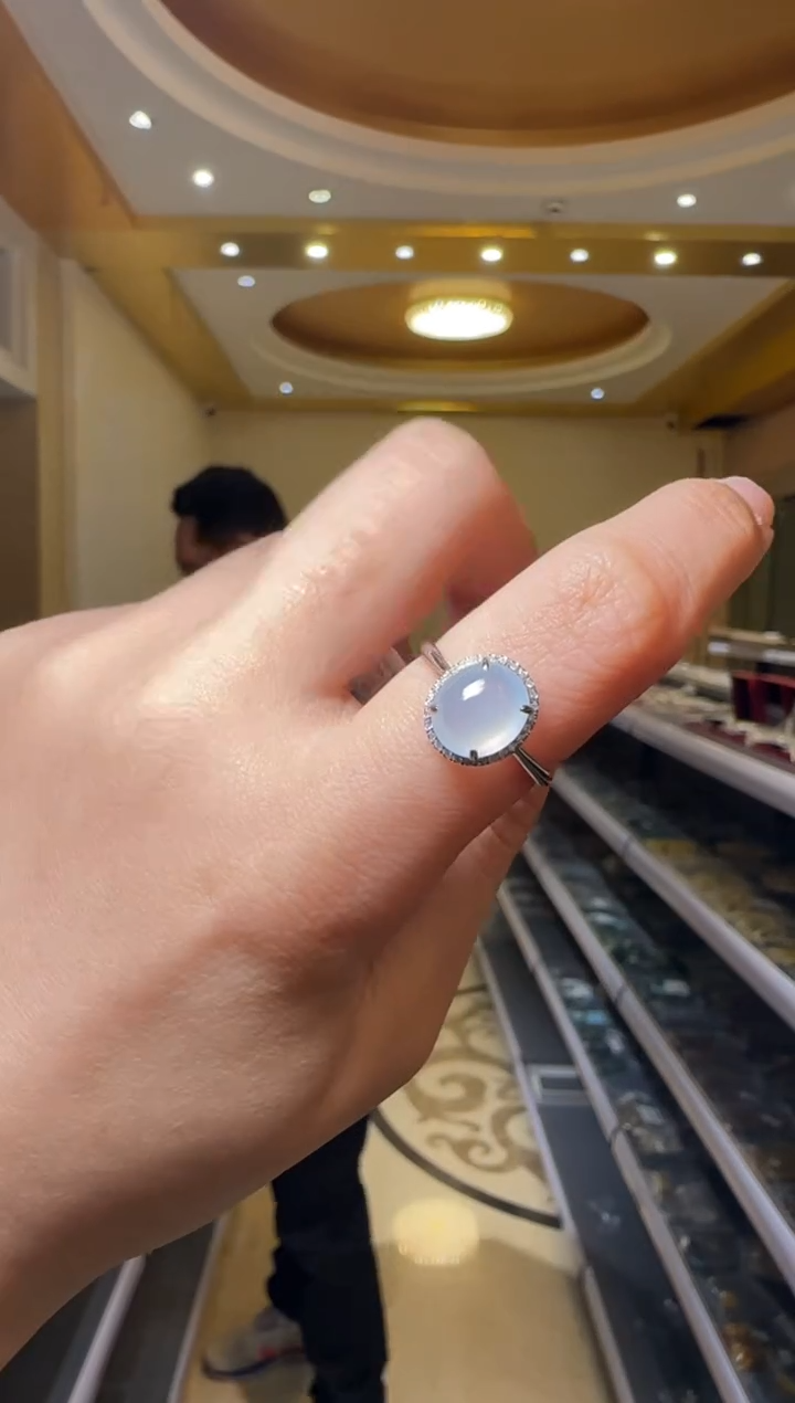 【闪购商品】翡翠戒指18K金镶嵌翡翠冰种蛋面18k金钻围镶14#