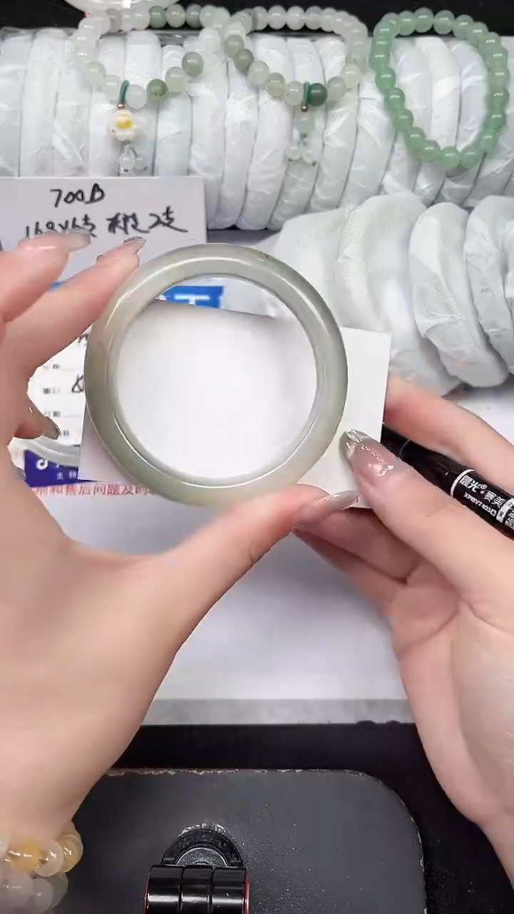 未镶嵌手镯石英质玉26-55/56