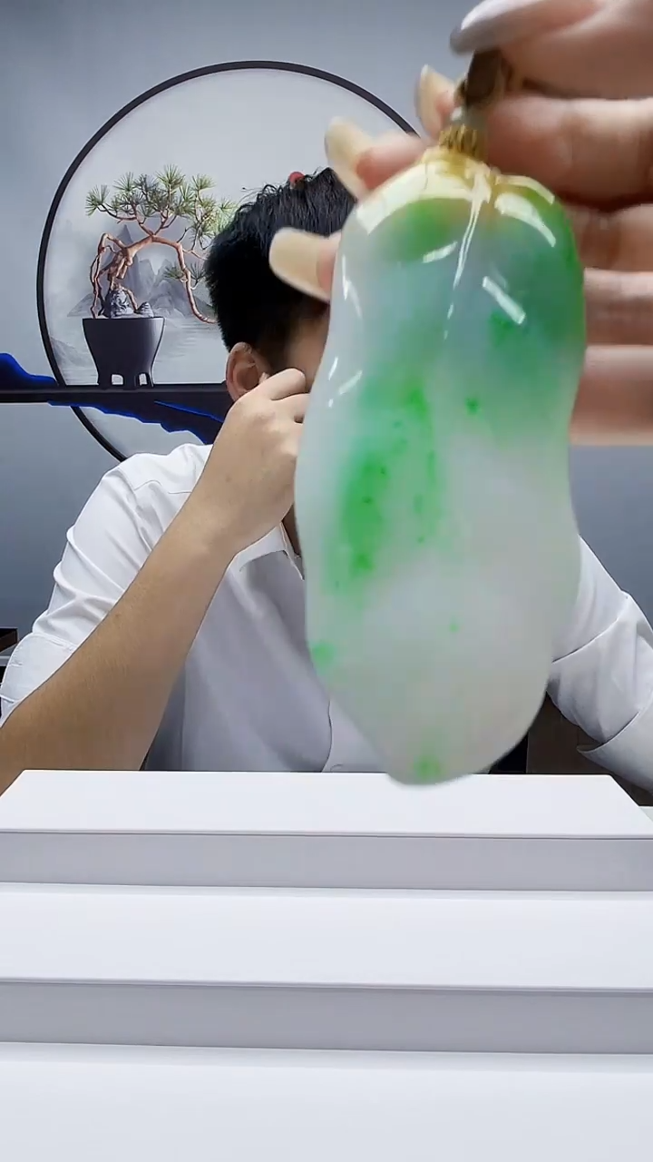 未镶嵌定制翡翠毛货-挂件69