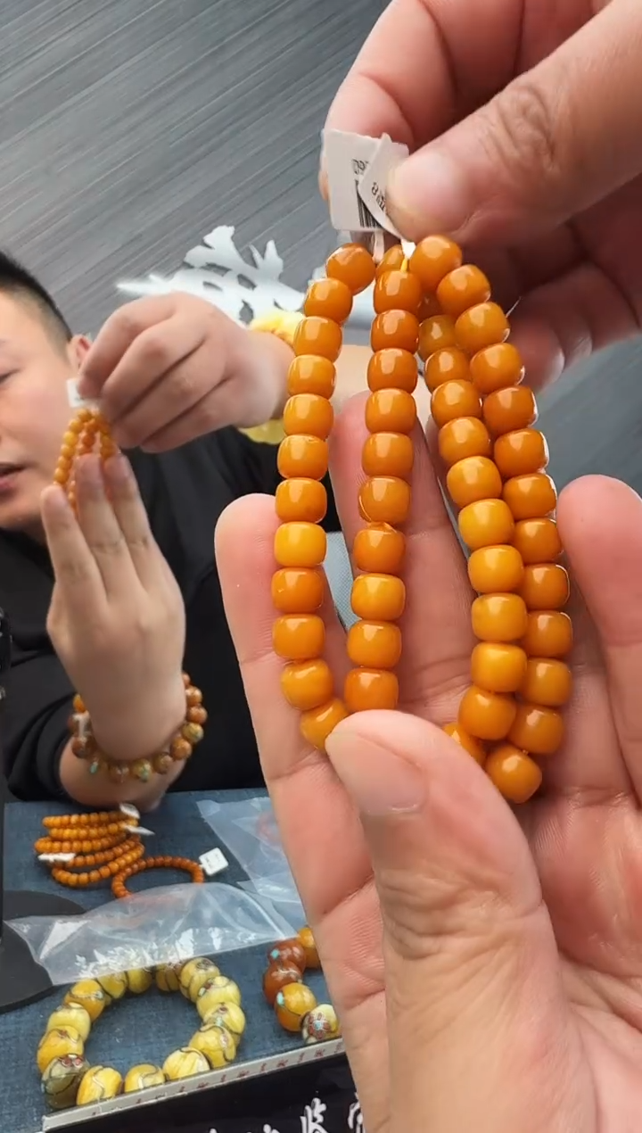 蜜蜡未镶嵌珠宝奇石假一罚十8，多样性发其一