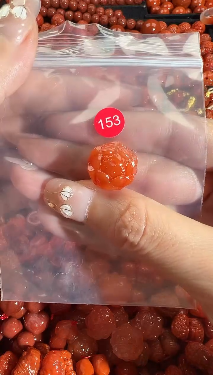 颈饰未镶嵌南红玛瑙1