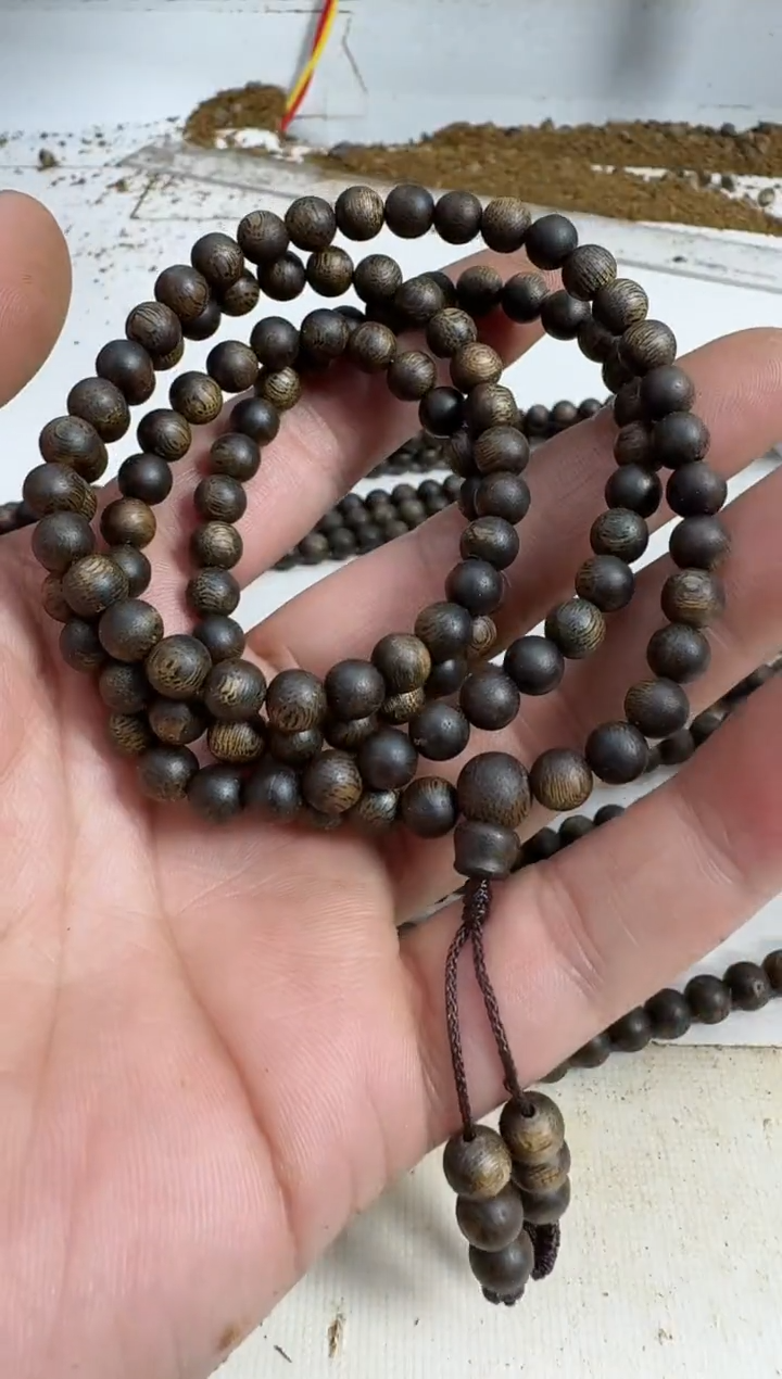 【闪购商品】沉香手串乌身0.6规格多圈16克