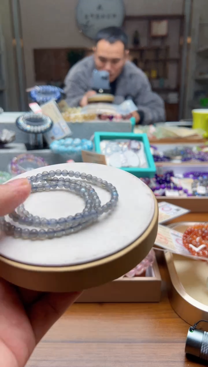 未镶嵌手链水晶灰月光多圈5mm+