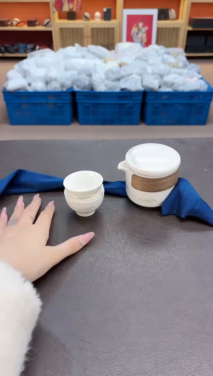 【闪购商品】摆件瓷SC1111111111111