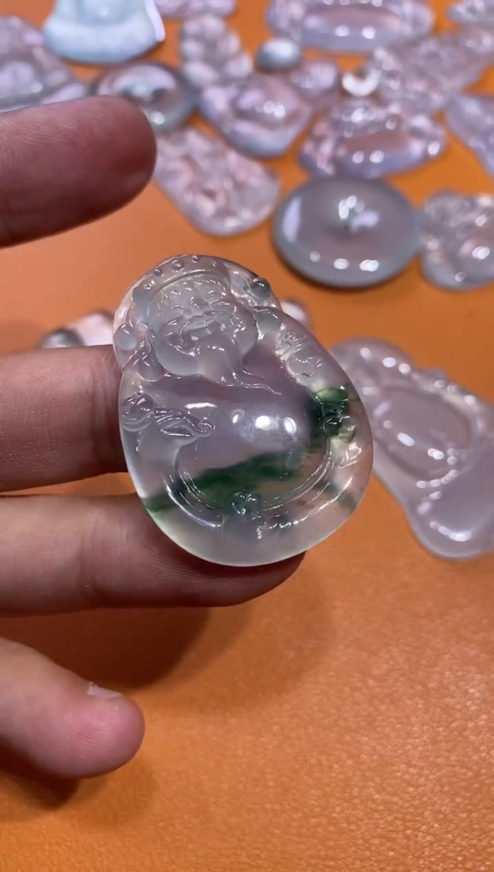 【闪购商品】翡翠颈饰未镶嵌财神28000