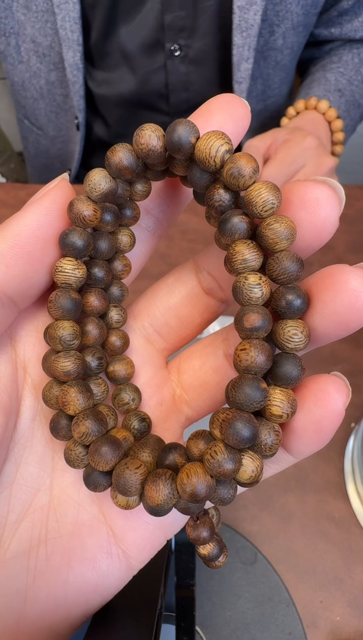 沉香手串海南绿奇楠多圈0.7的20克+