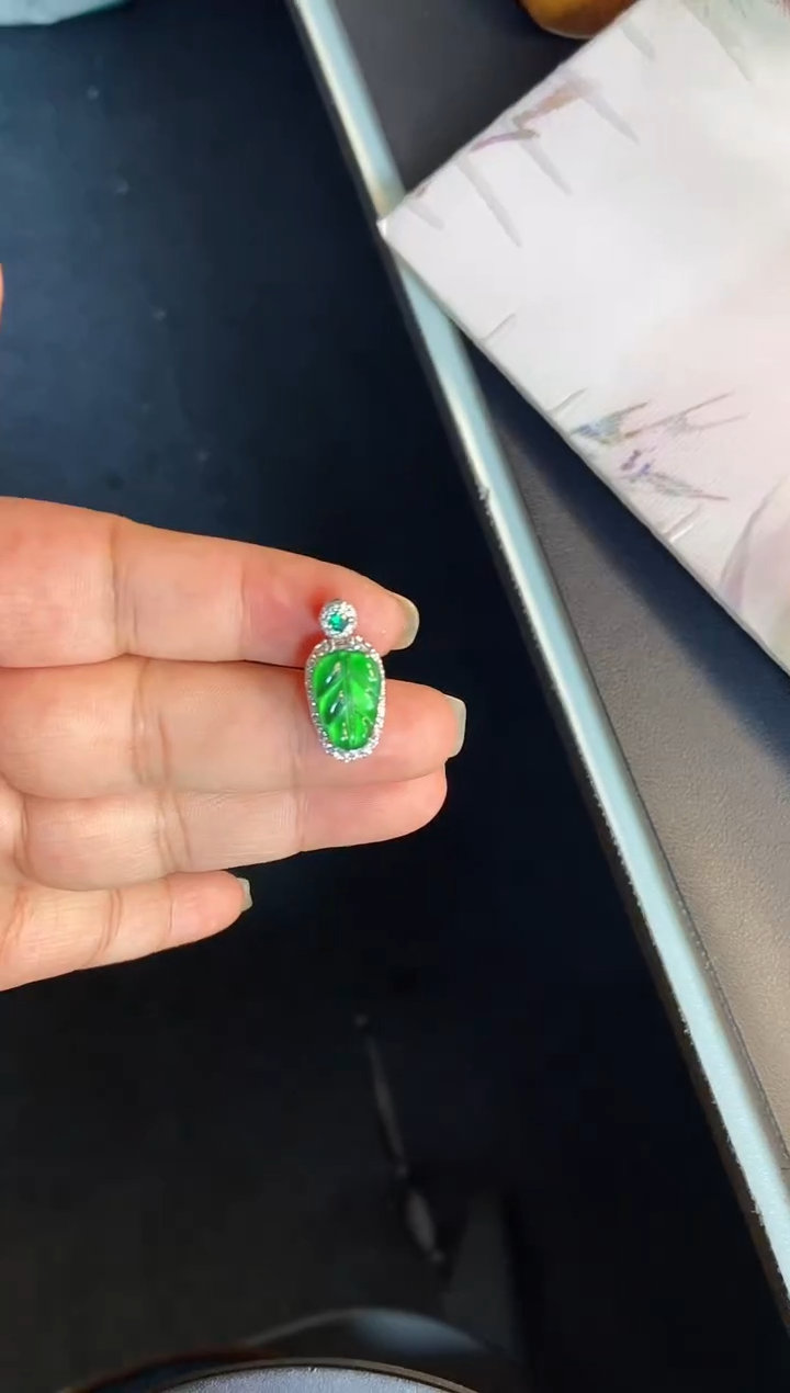 吊坠(不含链)银S925镶嵌翡翠1