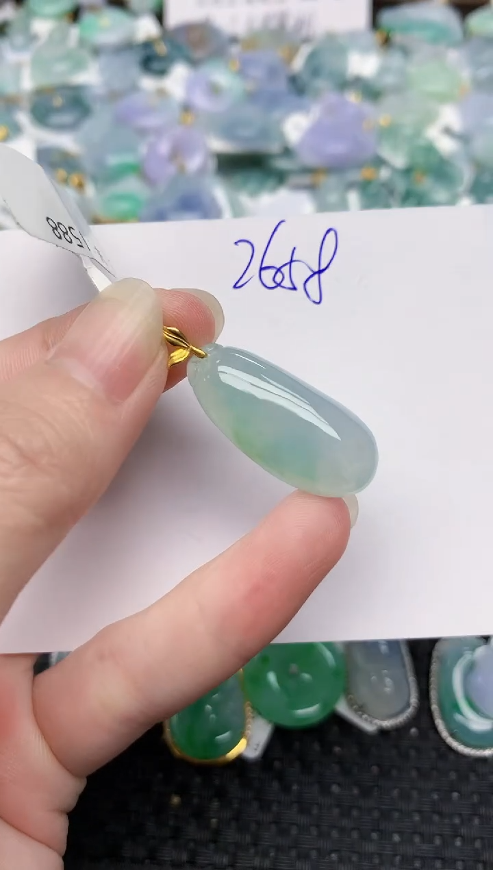 颈饰18K金镶嵌翡翠天然缅甸A货翡翠百元以上9元证书费自理