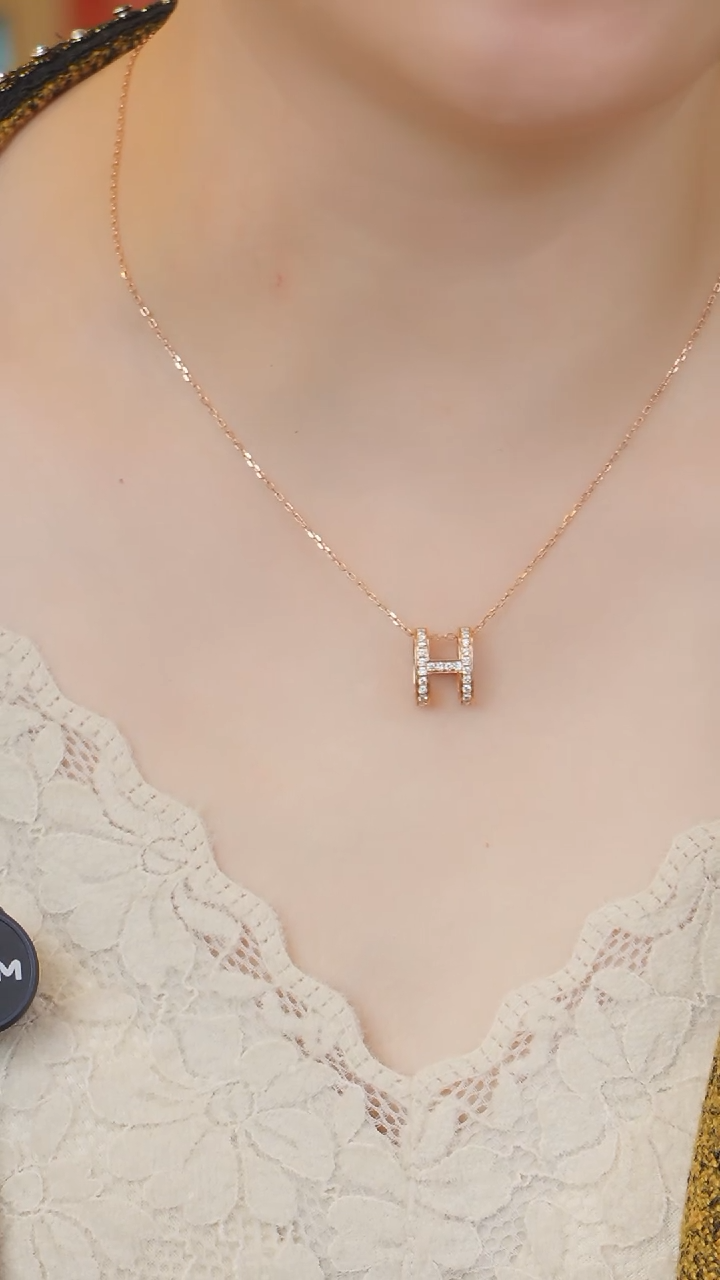 【闪购商品】钻石项链18K金镶嵌H项链