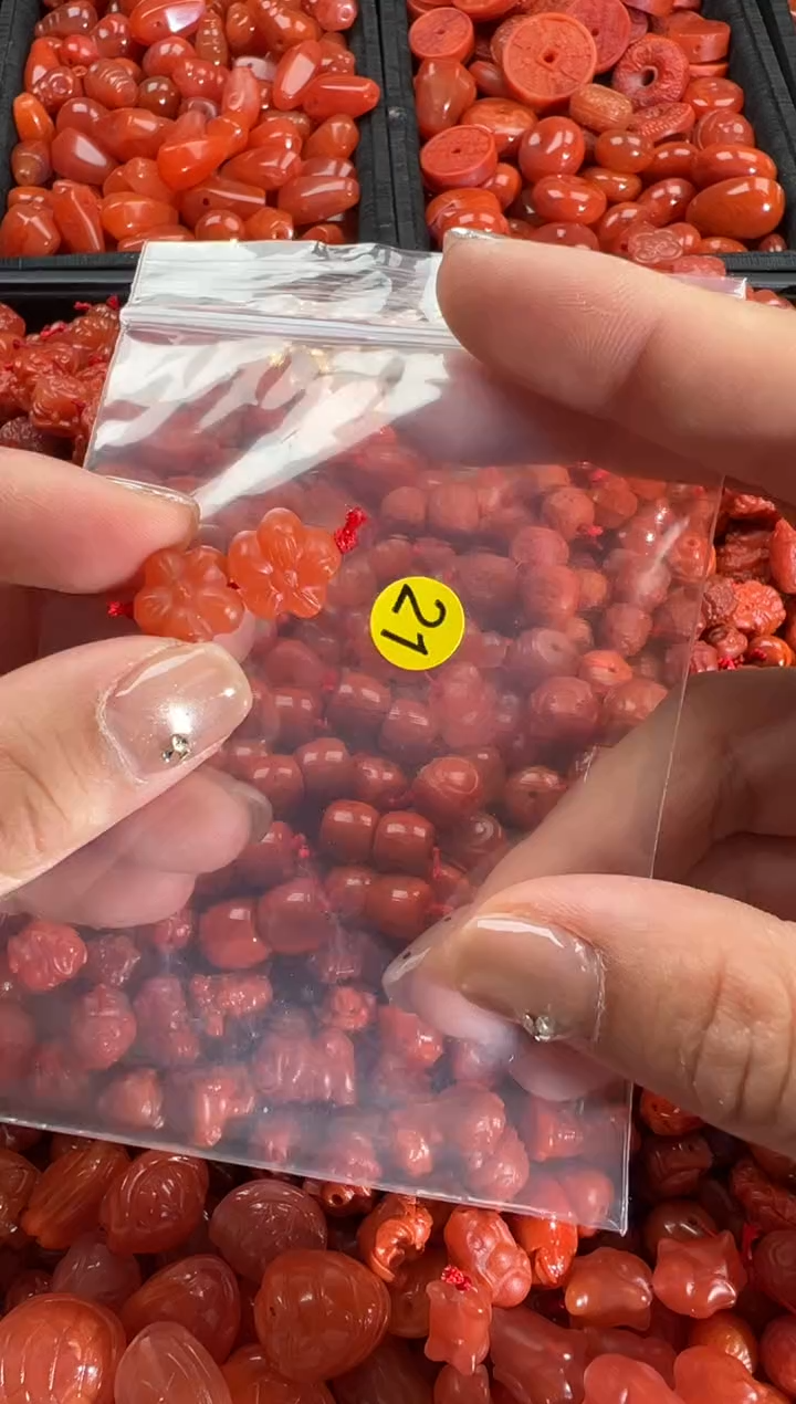 【闪购商品】南红玛瑙颈饰未镶嵌1