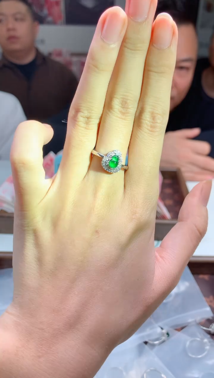 【闪购商品】翡翠颈饰未镶嵌天然A货翡翠-多样性发货