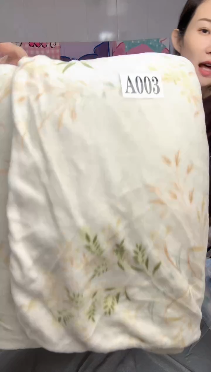 牛奶绒003瑕疵被罩加两只颜色不配对随机枕套