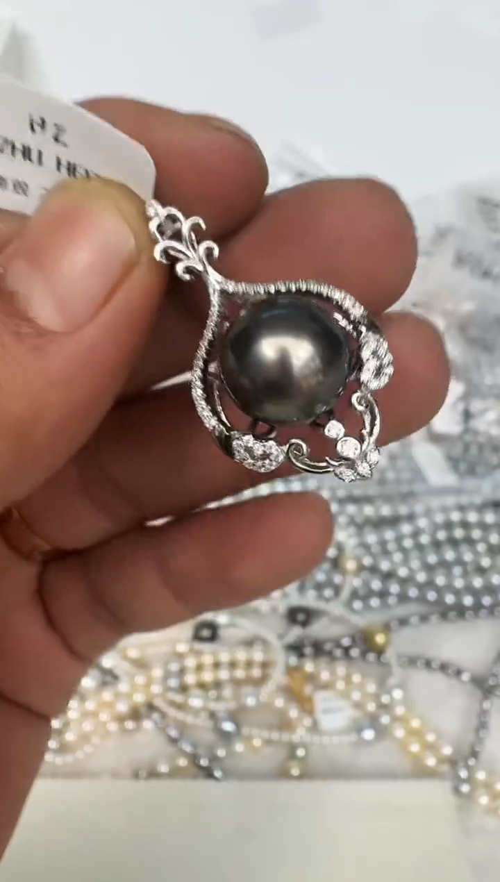 颈饰银S925镶嵌海水珍珠吊坠