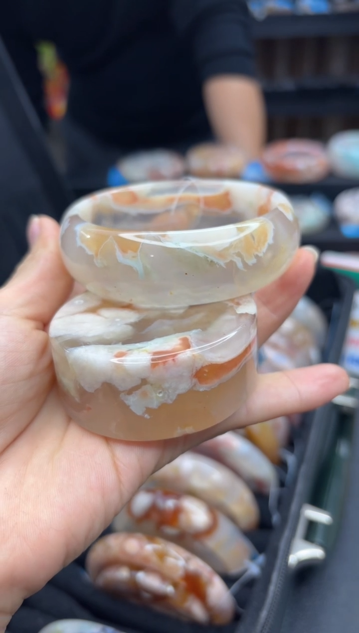 【闪购商品】石英质玉手镯未镶嵌424（60圈贈送鐲心）