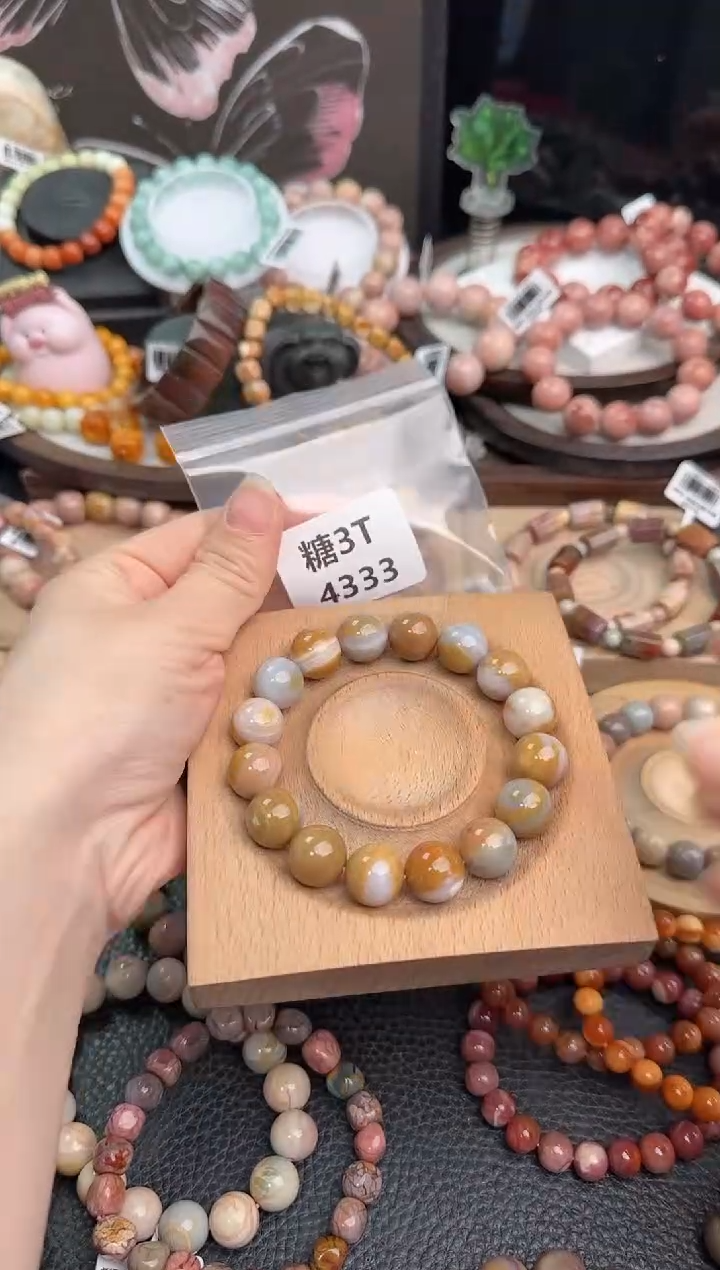 未镶嵌手链石英质玉宠**?3T4333