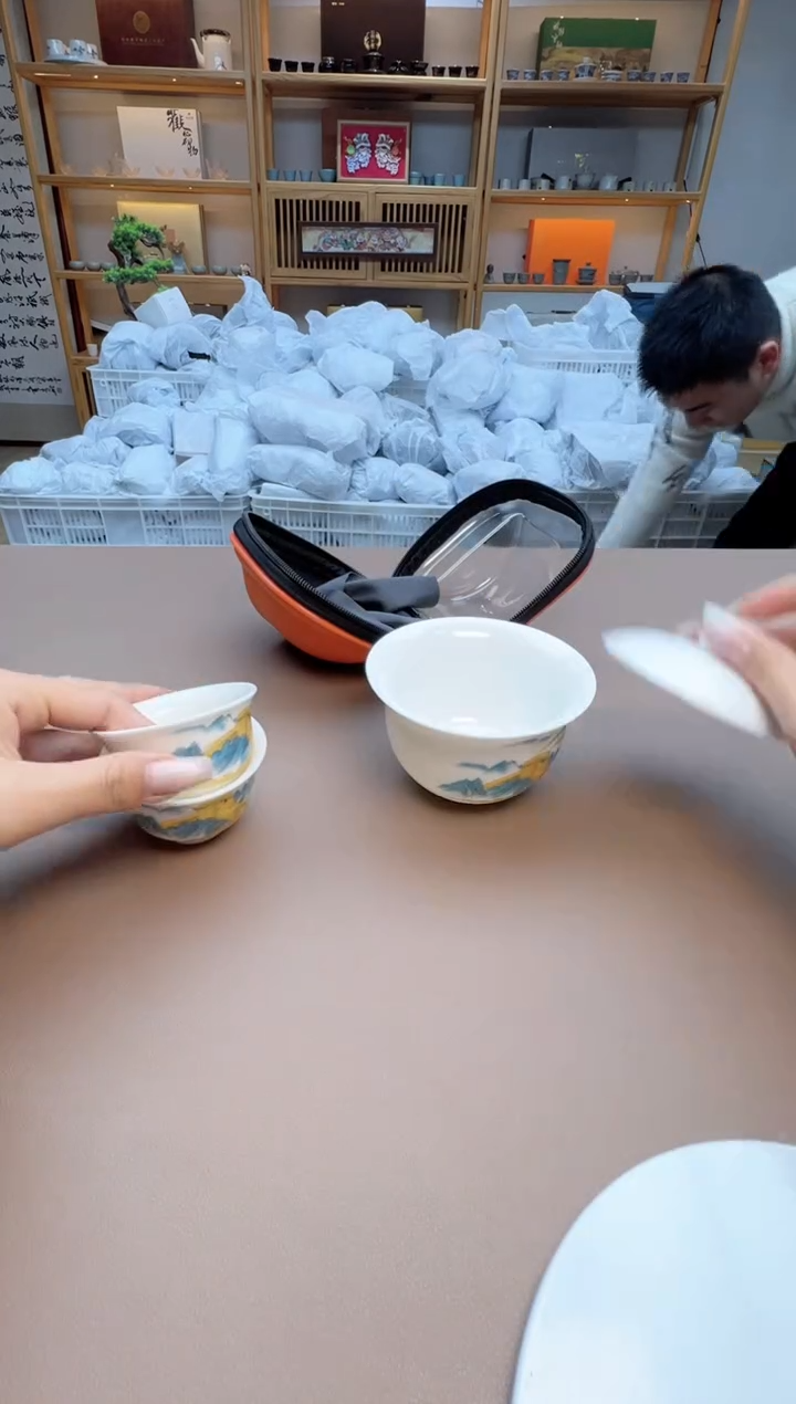 【闪购商品】摆件瓷制品S1111111111111