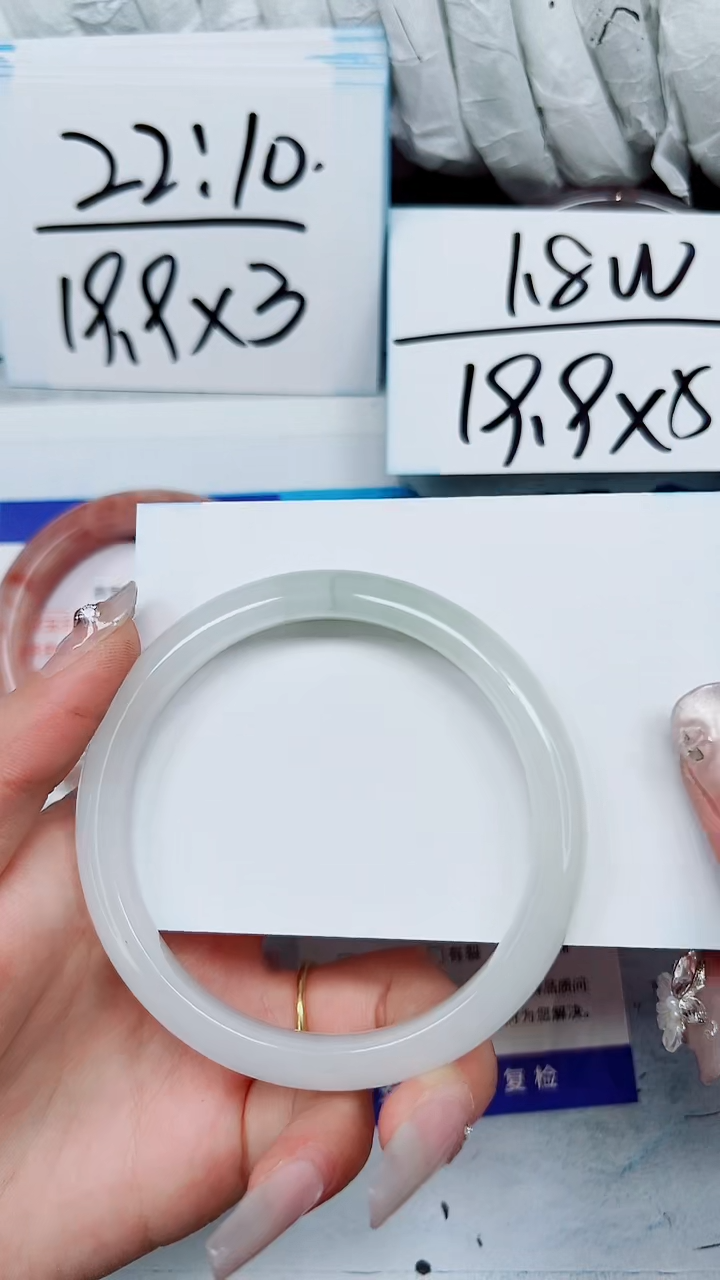 【闪购商品】石英质玉手镯未镶嵌A304-62`63