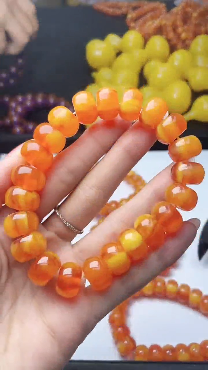 未镶嵌蜜蜡手链121     k14算盘