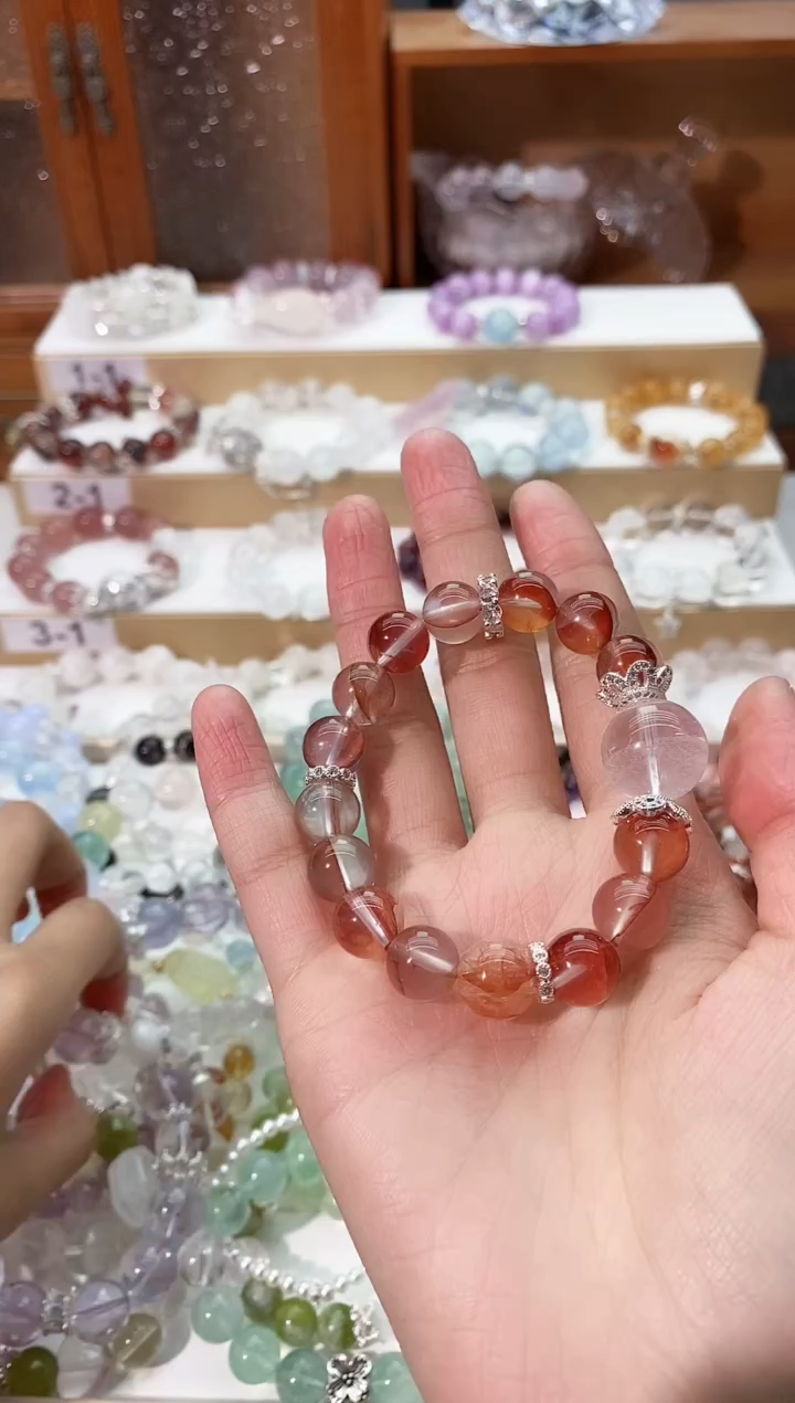 【闪购商品】水晶手串未镶嵌红浇花手串