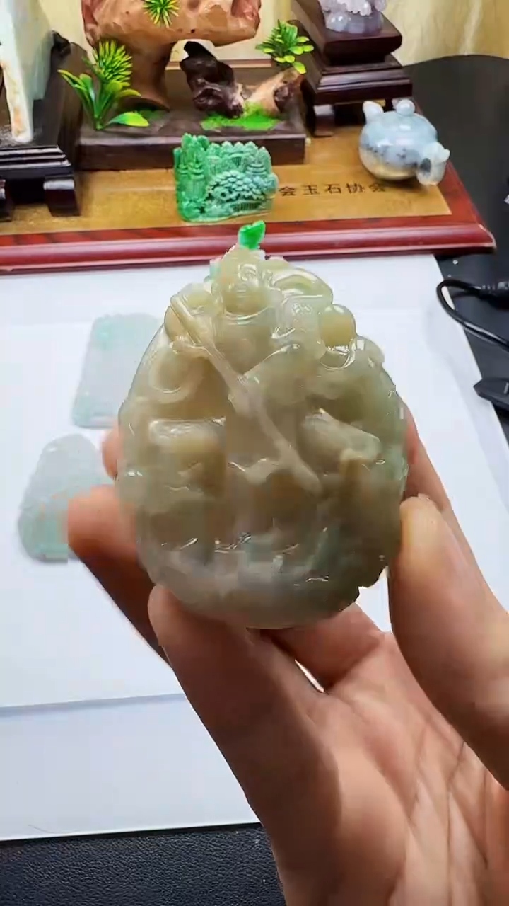 吊坠(不含链)未镶嵌翡翠1