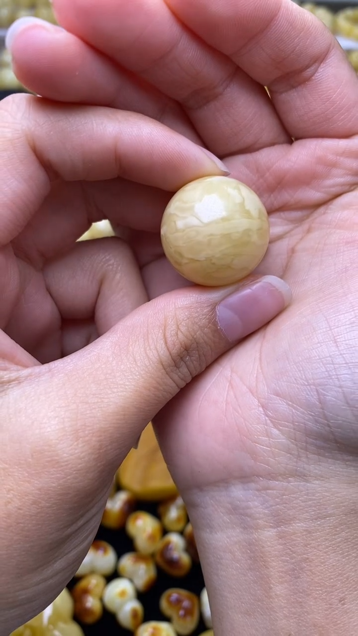 裸石蜜蜡未镶嵌葵.69尺寸23微瑕