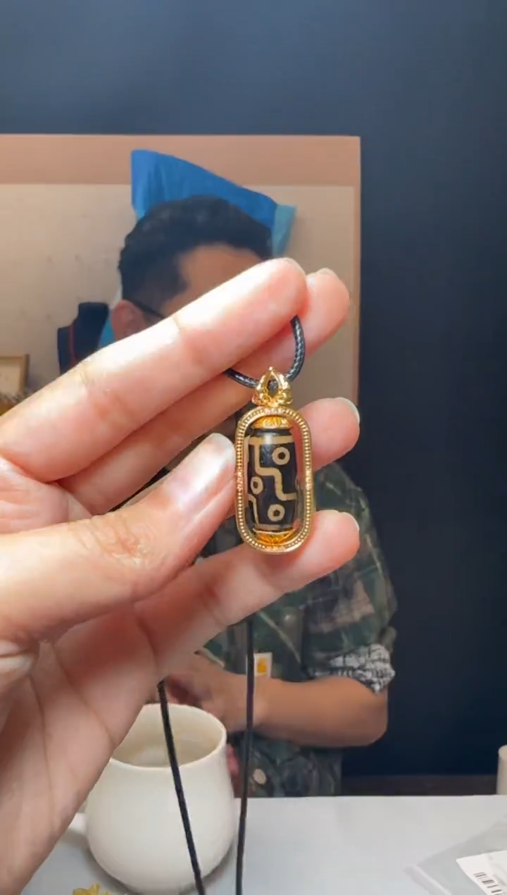 【闪购商品】玛瑙/玉髓吊坠(不含链)18K金镶嵌九眼玛瑙吊坠