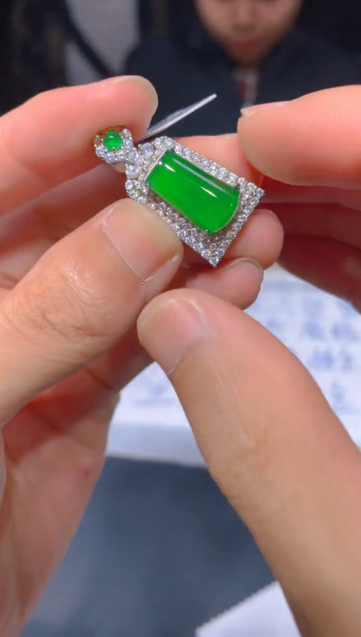 【闪购商品】定制翡翠未镶嵌18定制翡翠.多样性发货-发其一