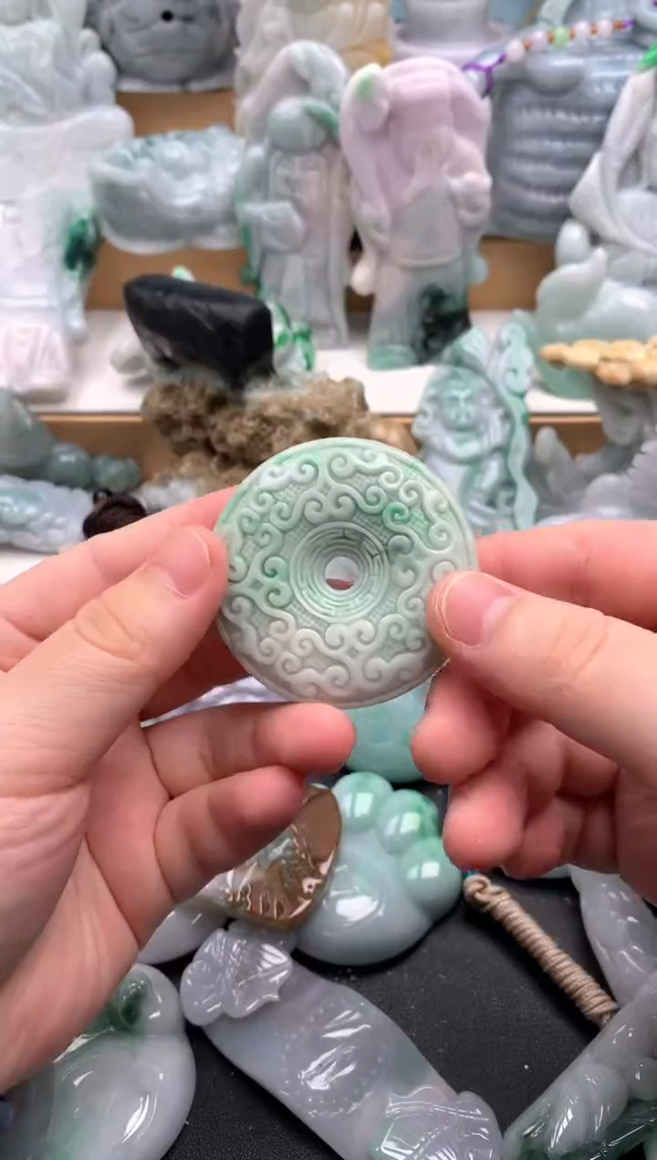 吊坠(不含链)未镶嵌翡翠1