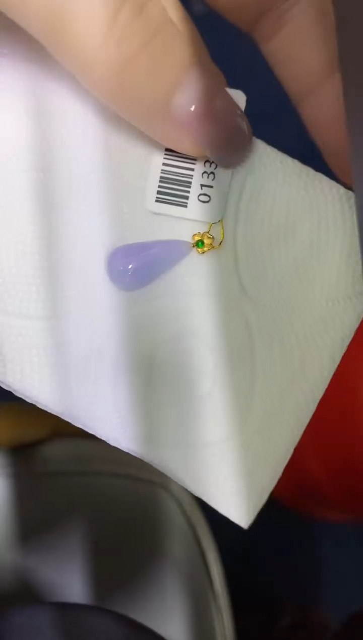 颈饰18K金镶嵌翡翠缅甸天然翡翠A货