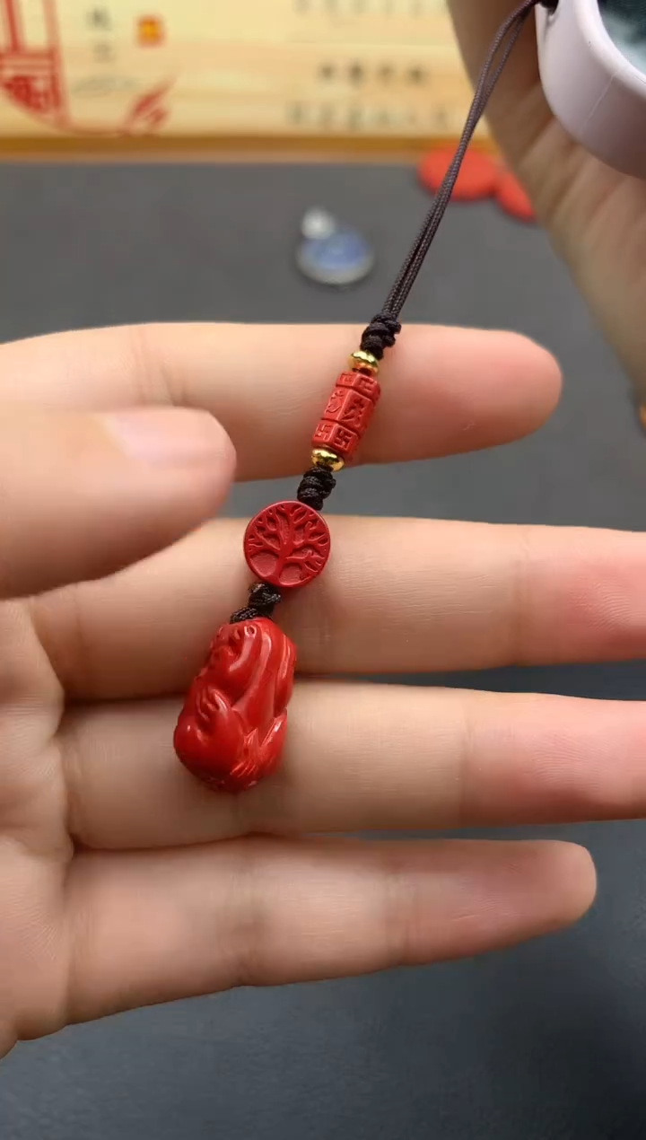 【闪购商品】琥珀颈饰未镶嵌。。。。。。。。