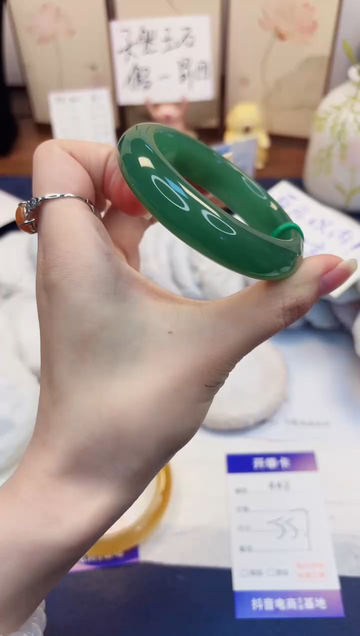 【闪购商品】石英质玉手镯未镶嵌442-东陵玉-圈口55