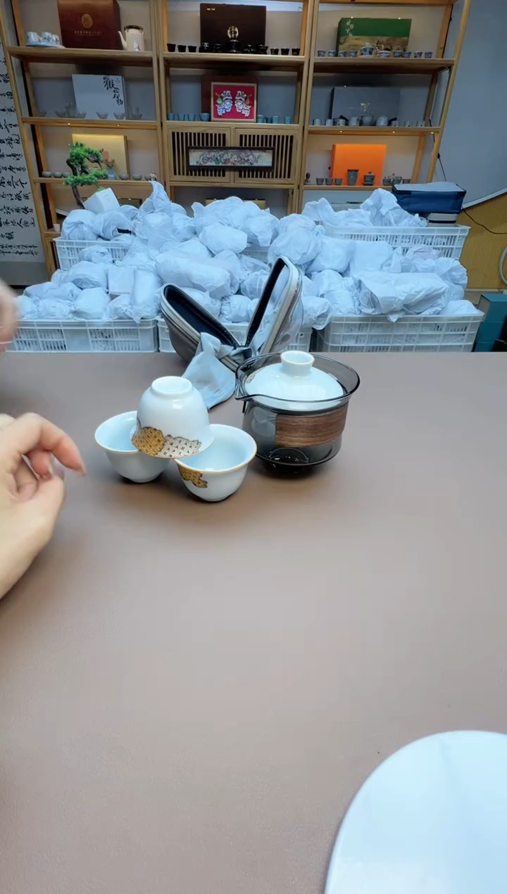 【闪购商品】摆件瓷制品S1111111111111