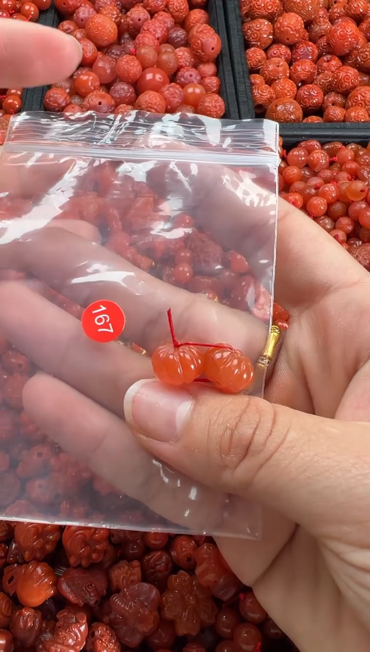 【闪购商品】南红玛瑙颈饰未镶嵌1