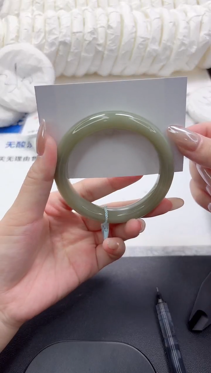 和田玉手镯未镶嵌59-58.8qml