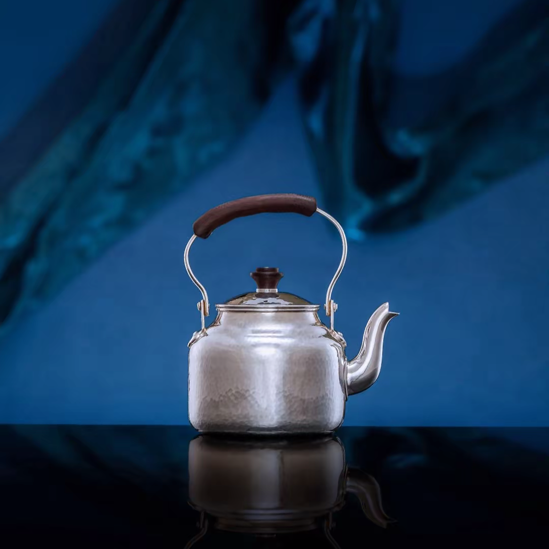 呆坐手敲旧时光童年小提梁壶-145ml