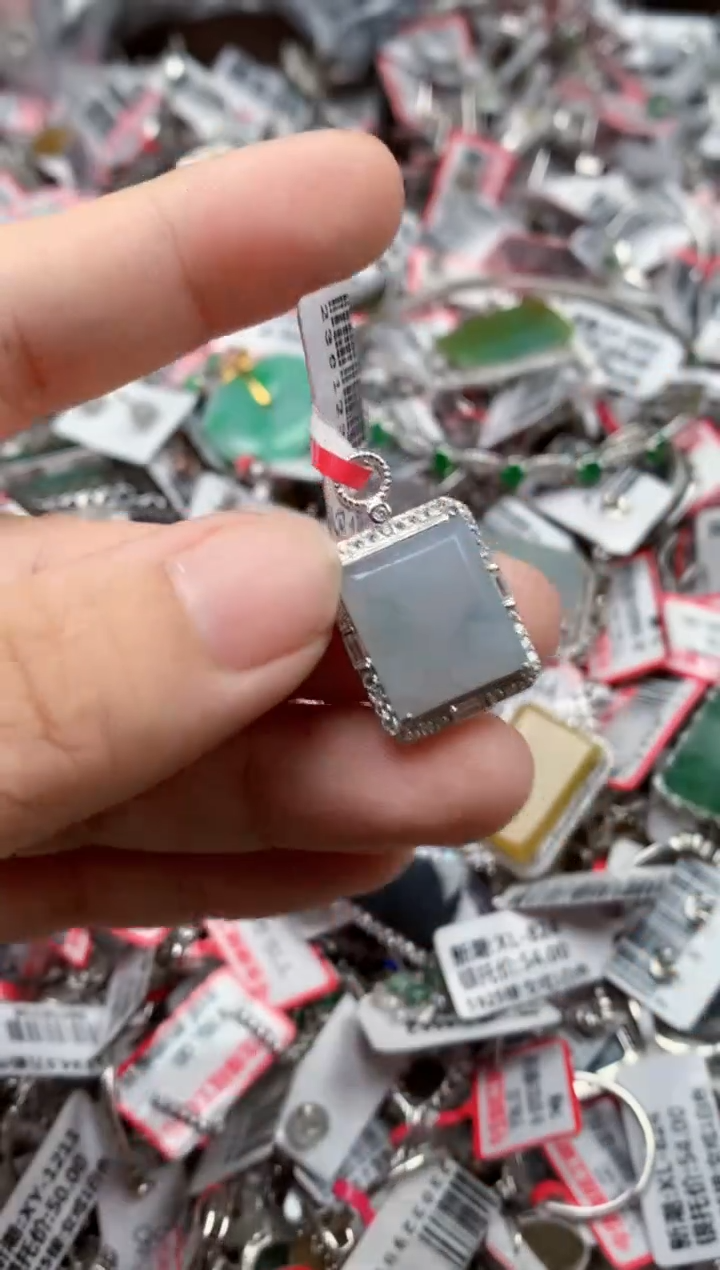 银S925镶嵌戒指翡翠天然A货缅甸翡翠