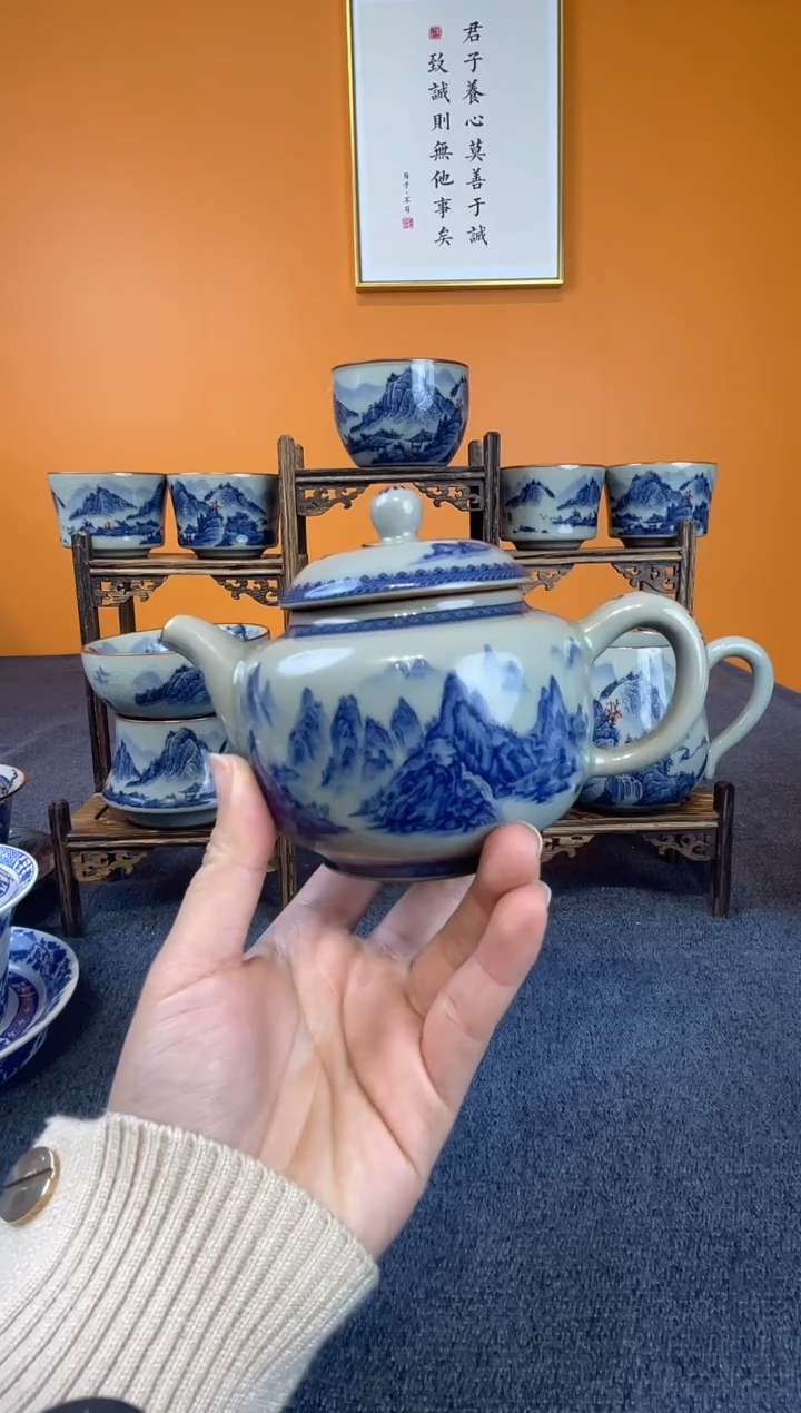 情**浅千里江山壶一个