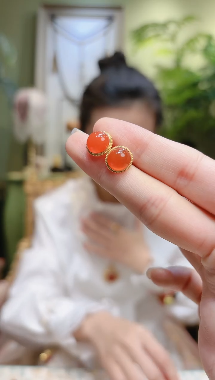【闪购商品】南红玛瑙耳饰18K金镶嵌蛋面南红耳饰