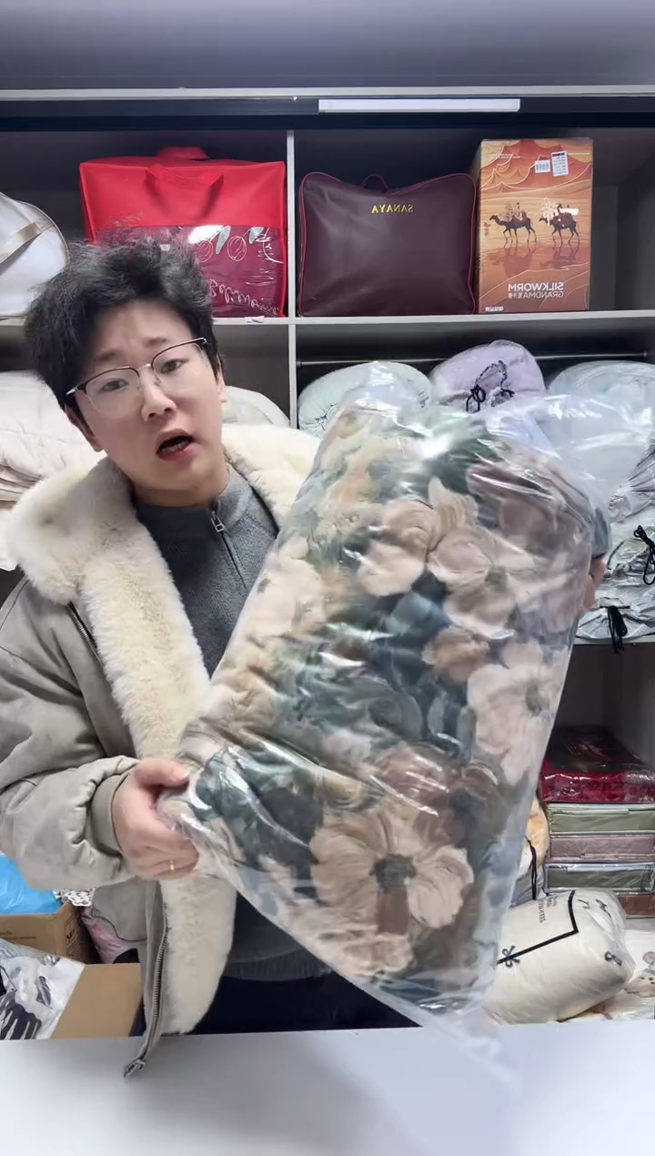 羊羔毛油画咖色四件套