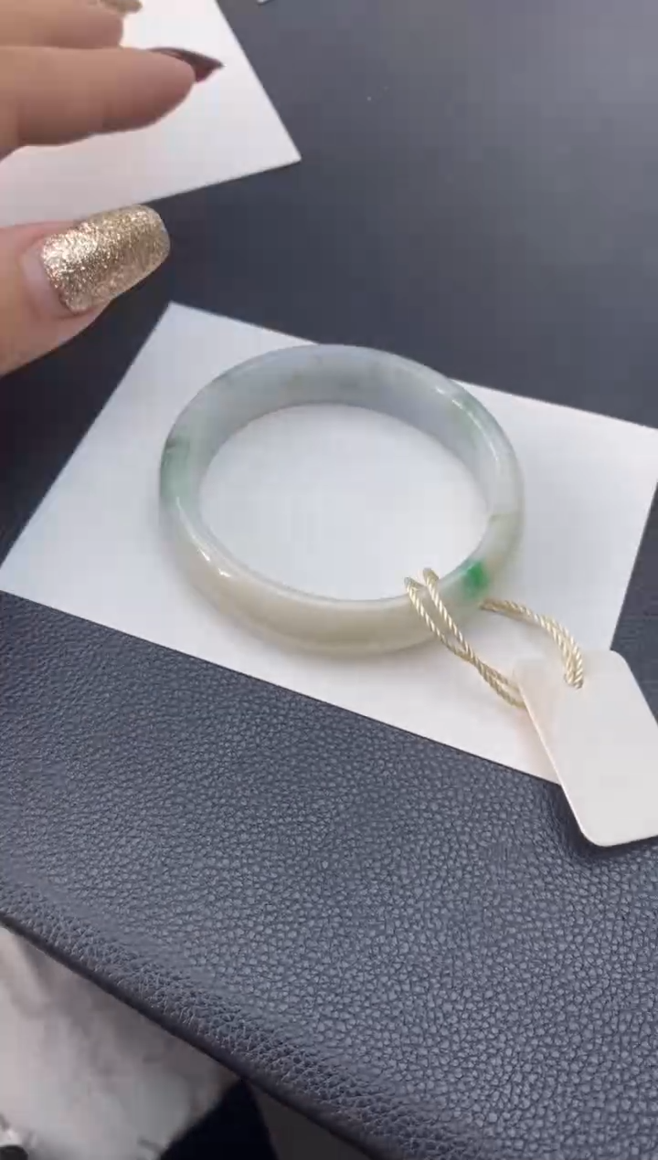 【闪购商品】翡翠手镯未镶嵌圈口52-贵妃
