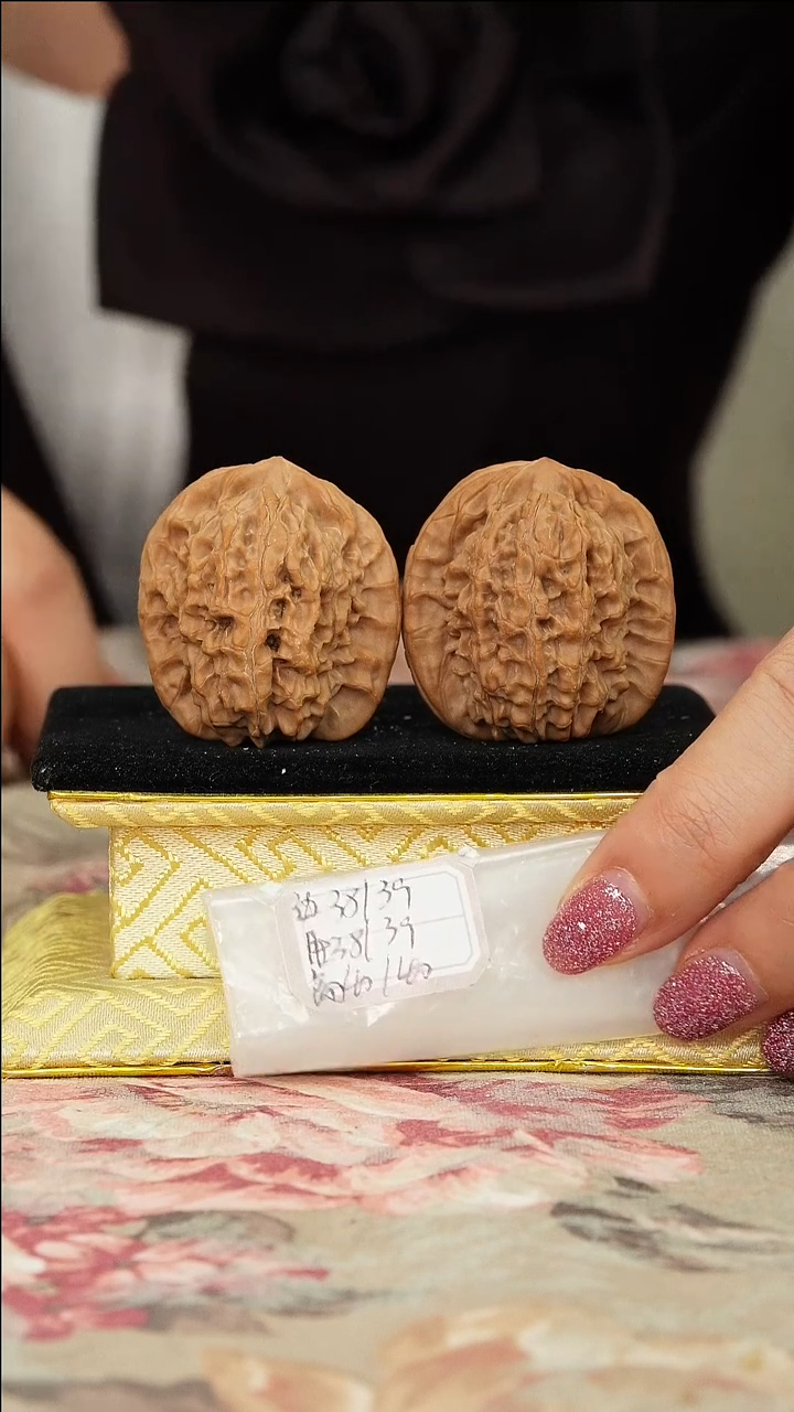 文玩核桃把件非嫁接马老四