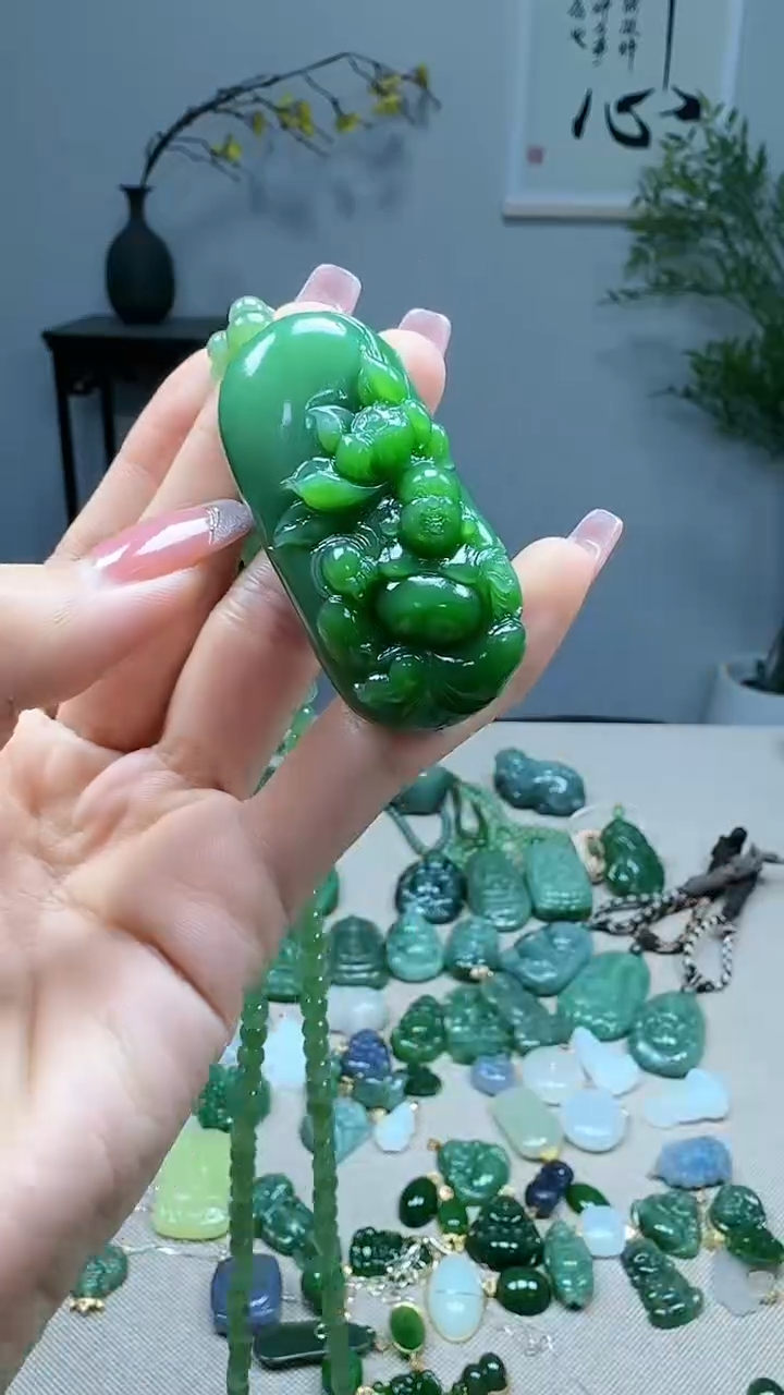 未镶嵌和田玉挂件1