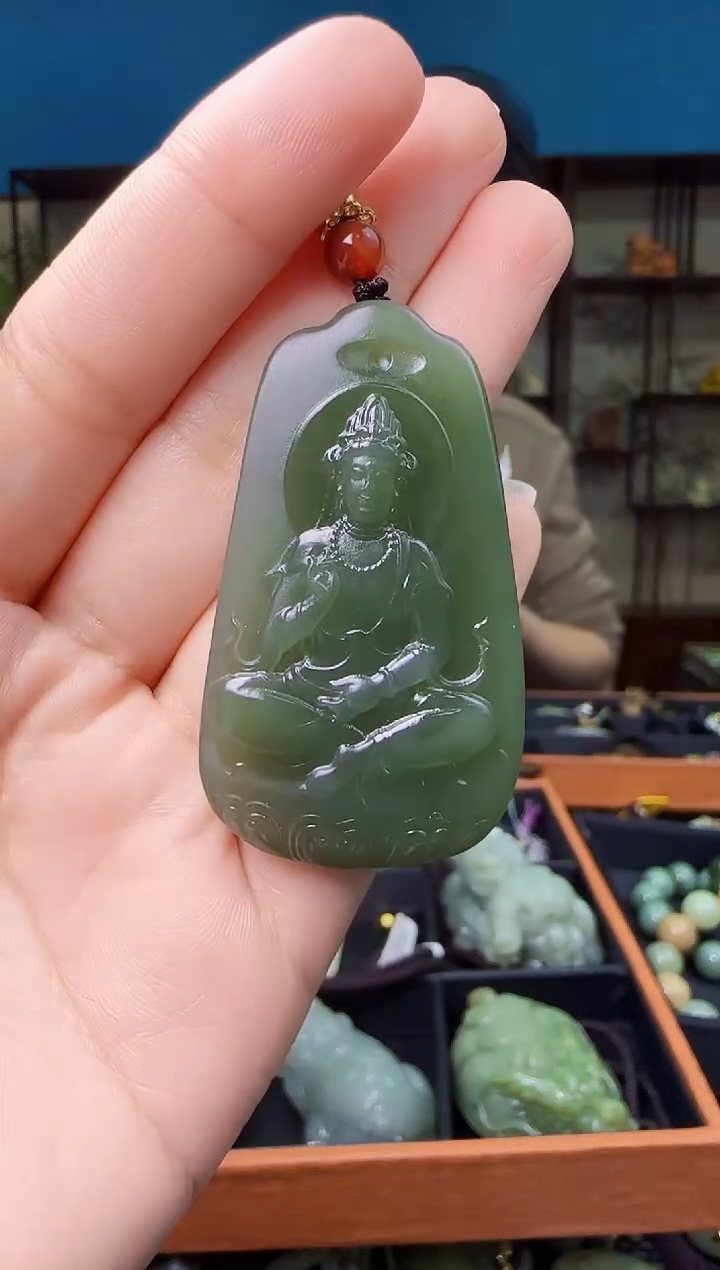 颈饰未镶嵌和田玉1